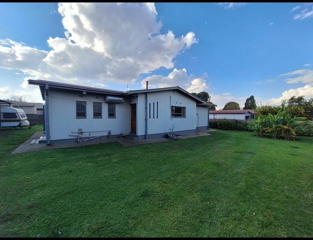3 BEDROOM HOUSE FOR SALE IN VANDERBIJLPARK SE 1